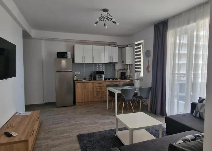 Sea Sound Mamaia Nord Apartman *